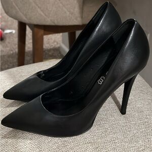 Aldo Classic Black Heels